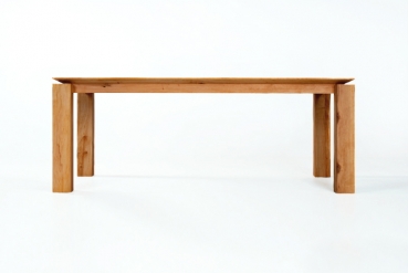 Stůl 52.1 z masivního dřeva